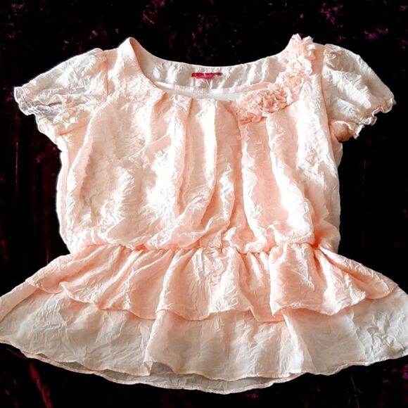 Sunny leigh crinkled  soft peach sz medium top - Picture 1 of 5